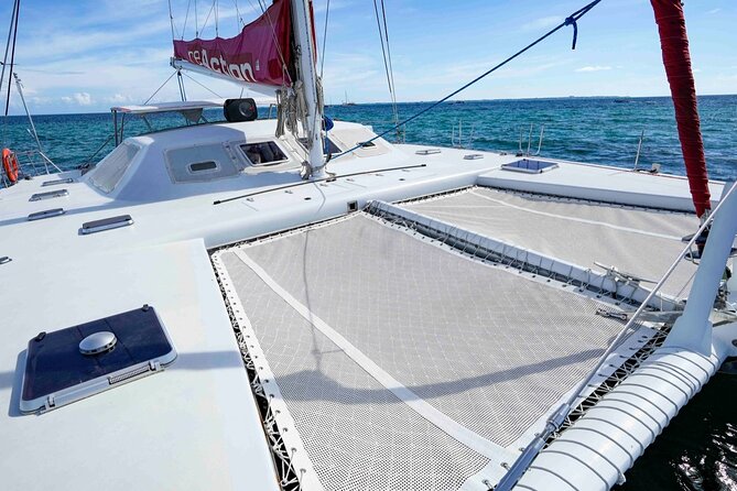 Catamaran to Isla Mujeres – Kids Go Free! (Only Pay Dock Fee) - Price and logistics: the value math (and the $45 fee you must budget)