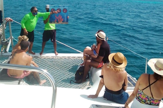 Catamaran to Isla Mujeres, Open bar, buffet, Beach Club Included - Isla Mujeres free time: shopping help and real explore time