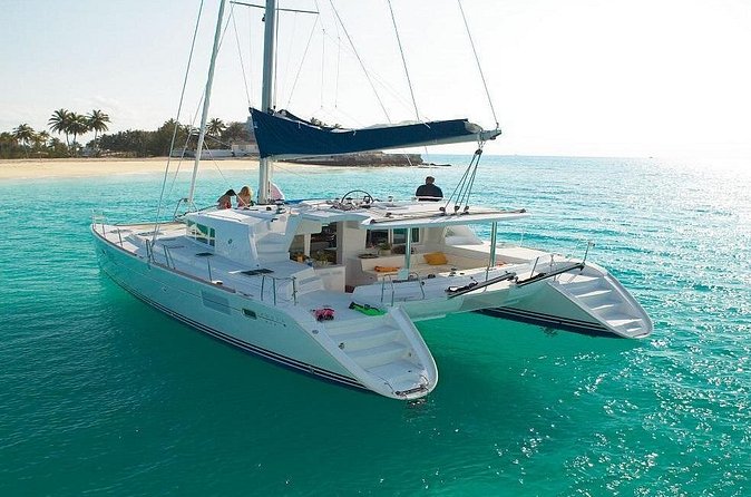 Catamaran Tour to Isla Mujeres from Cancun or Riviera Maya - Money on Isla Mujeres: dock fees and paying carefully