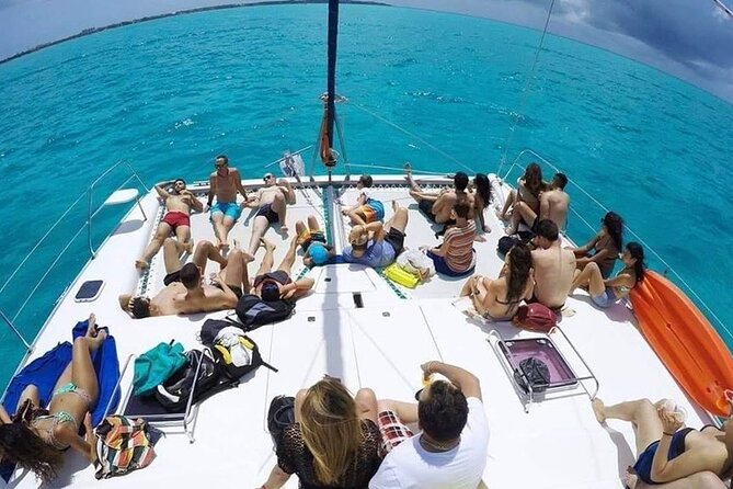 Catamaran Tour to Isla Mujeres from Cancún with Bar and Lunch - The Catamaran Ride: Cancun to Isla Mujeres Without the Hassle
