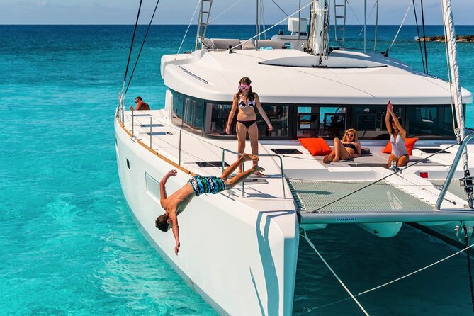 Catamaran Tour to Isla Mujeres from Cancún with Bar and Lunch - Price and Logistics: What You’re Actually Paying For