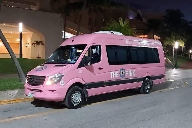 Cheap transfer for up to 10 people. - Where you meet your driver: Cancun airport without the scavenger hunt