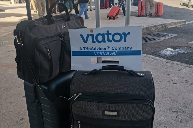 Cheap transfer for up to 10 people. - Comfort and courtesy: you’re hiring the driver’s professionalism