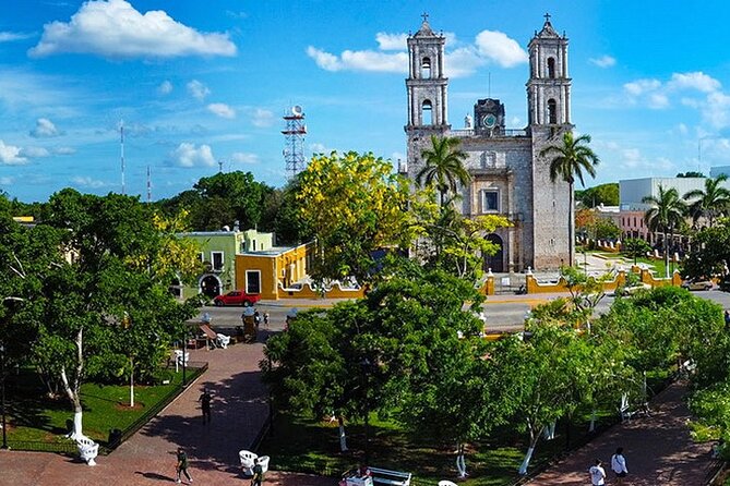 CHICHEN ITZA 3 OPTIONS TOUR: Classic, Plus or Premiere - Stop 7: Valladolid main square, Pueblo Mágico style
