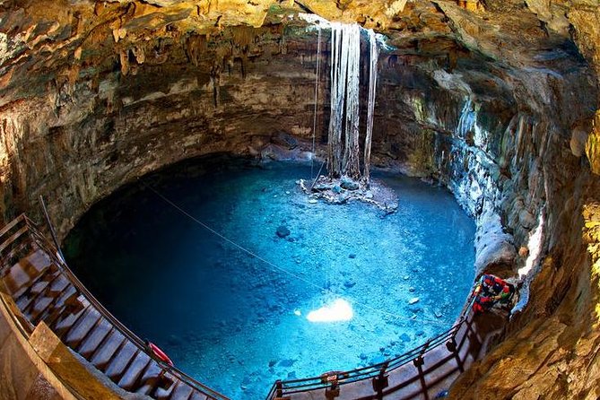 Chichen Itza and Cenote Mayan Experience Tour - Cenote Selva Maya: swim time, buffet included, and the crowd factor