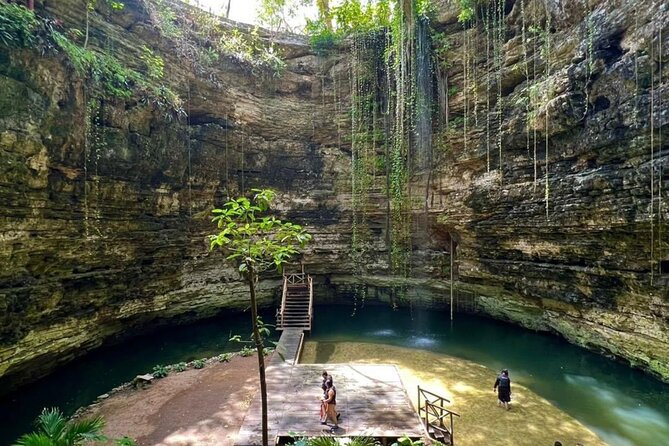Chichen Itza, Cenote, and Valladolid Tour - Valladolid’s colonial center: small dose, good walking, watch the clock
