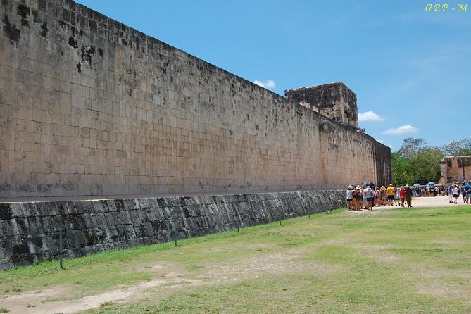 Chichen Itza, Cenote Saamal & Valladolid from Playa del Carmen - Valladolid free time: church façades, a main square, and craft shopping