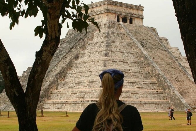 Chichén Itzá, Cenote Suytún, and Cenote Ikkil Guided Tour - Guides, language, and group size: a helpful plan for mixed comfort levels
