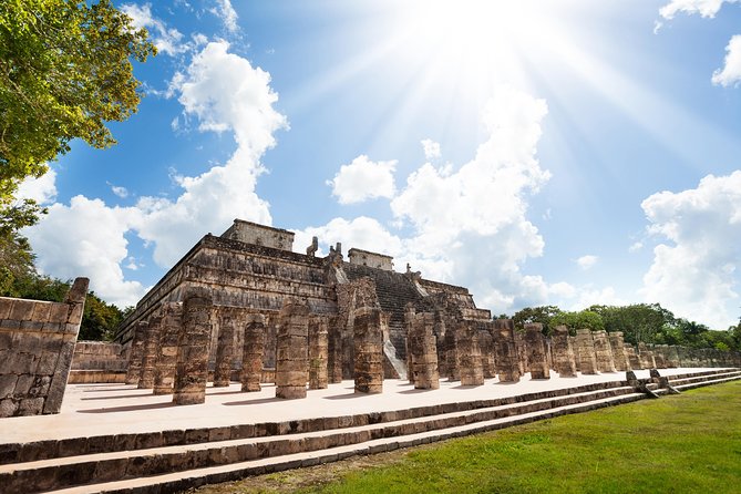 Chichen Itza Deluxe Guided tour with lunch - Chichén Itzá with a guide: where 2 hours actually lands