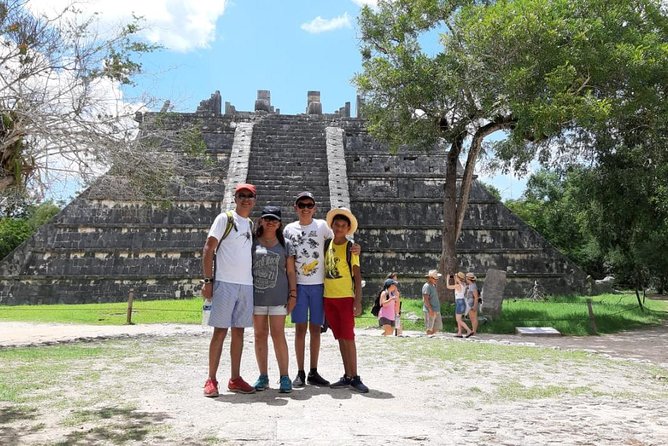 Chichén Itzá Deluxe Tour - Lunch in Yucatán style: included, but keep expectations realistic