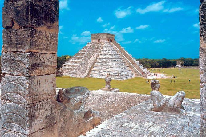 Chichen Itza Deluxe Valladolid and 2 Cenotes - Cenote Hubiku: 115 steps, 27 m depth, and that light moment