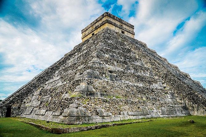 Chichen Itza Deluxe Valladolid and 2 Cenotes - Logistics, language, and how to avoid stress