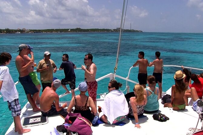 Chichen Itza Early Access & Catamaran to Isla Mujeres - Getting there early: pickup timing and where you’ll meet