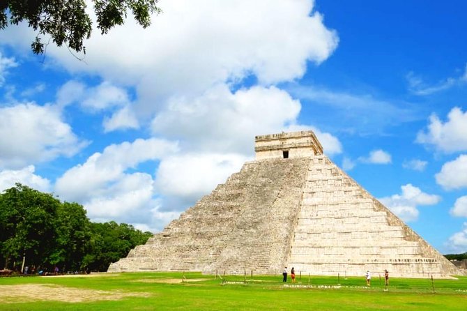 Chichen Itza Early Access Private Tour with Buffet Lunch - Real Mayab Buffet Lunch and Tequila Tasting: What Happens After the Ruins