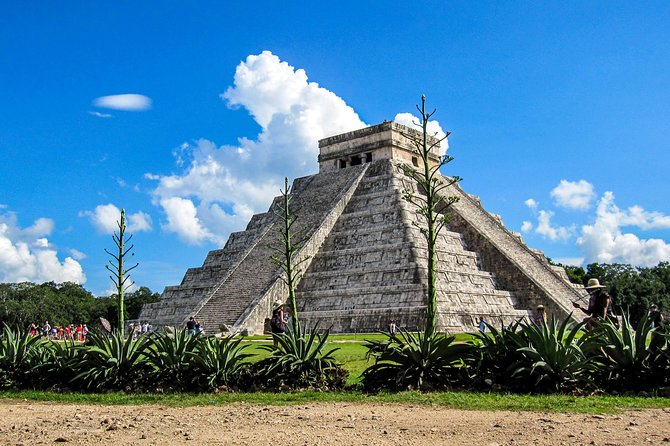 Chichen Itza & Ekbalam with Cenote Swim from Cancun - Pickup, vans, and how to avoid transportation misery