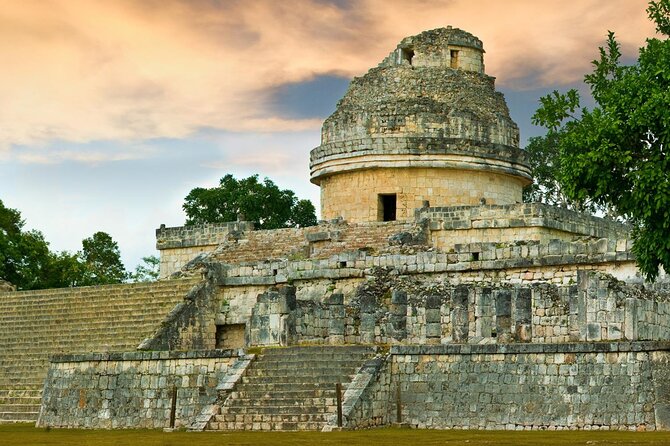 Chichen Itza Gastronomic, Valladolid and Cenote Extremo - Valladolid’s 20-Minute Town Break: Pretty Streets, Church Facade, Quick Photos