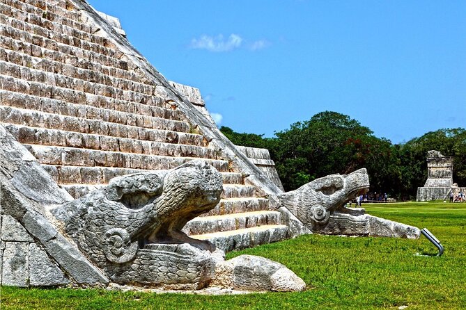 Chichen Itza Guided Historical Tour with Lunch Included - What you’re really paying for at Chichén Itzá with lunch