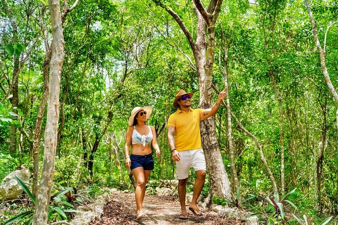 Chichen-Itza Mayan Temples, Cenote and Valladolid with Lunch - Valladolid Photo Stop: A 30-Minute Colonial Break You Can Actually Use