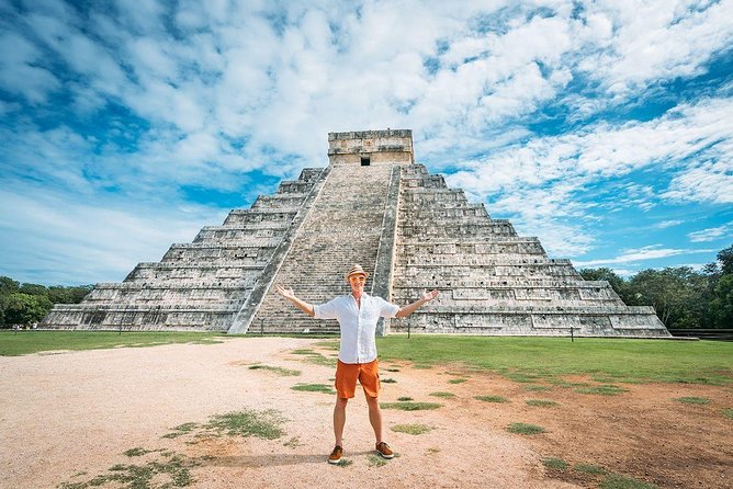 Chichen Itza Night Show + Cenote + Valladolid - Lunch, tequila tasting, and how the included food stop plays out