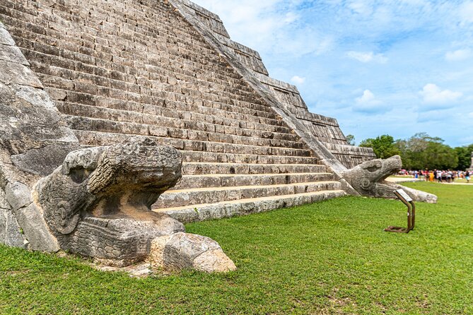 Chichen Itza Options tour With Sacred Cenote and Valladolid City - Valladolid in 30 Minutes: Photos, Cathedral, and a Slower Pace