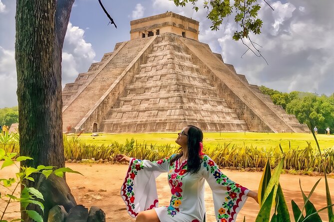 Chichen Itza Ruins Tour + Homemade buffet + Cenote Swim - Chichén Itzá Ruins: Guided Hour Plus Free Time for Your Own Photos