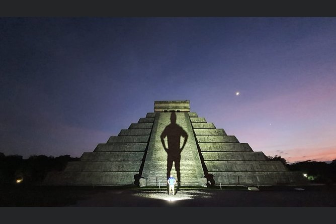 Chichen Itza Sunrise and Cenote Ik Kil from Cancun - Getting into Chichén Itzá early: how you experience El Castillo differently