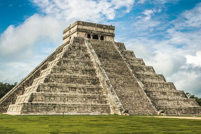 Chichen Itza Tour Plus with Cenote Swim and Round Transportation - The shopping time and sales pressure: how to protect your day