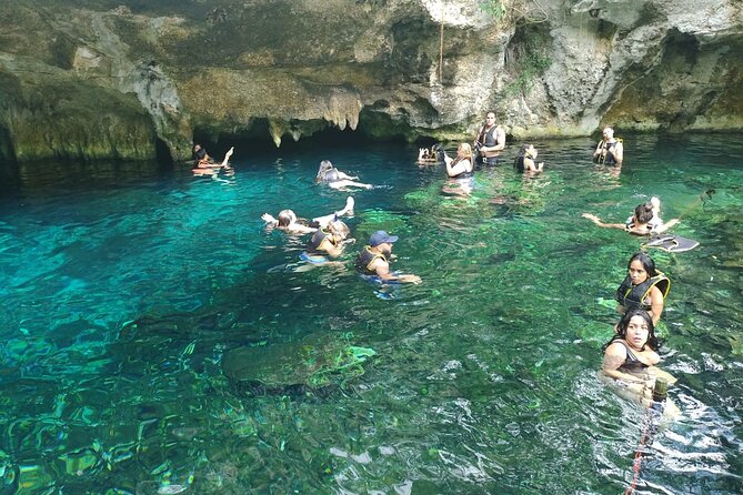 Chichen Itza Tour: Pyramids, Cenote Ik Kil & Valladolid - Private vs Small-Group: Which Option Fits Your Travel Style