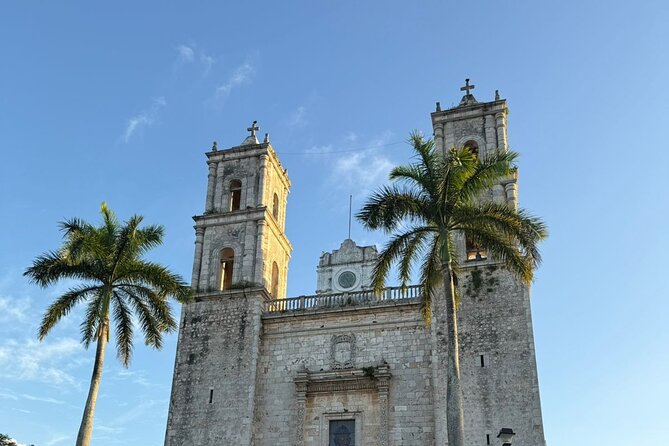 Chichen Itza tour with Cenote and Valladolid for the best price - Guides, Group Size, and Comfort on the Bus