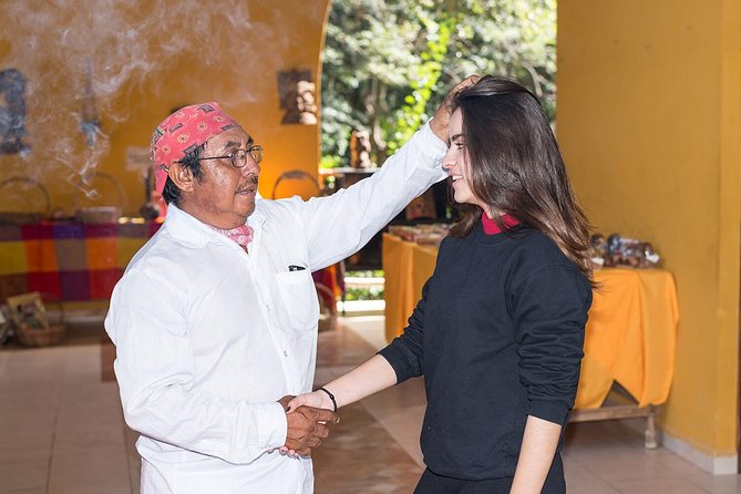 Chichén Itzá Tour with Cenote Xunáan, Valladolid & Lunch - Price and value: what you’re paying for (and what’s not included)