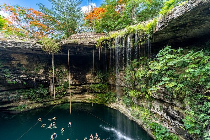 Chichen Itza, Transportation, lunch, cenote and Valladolid. - Pickup, bus changes, and the real timing you should expect