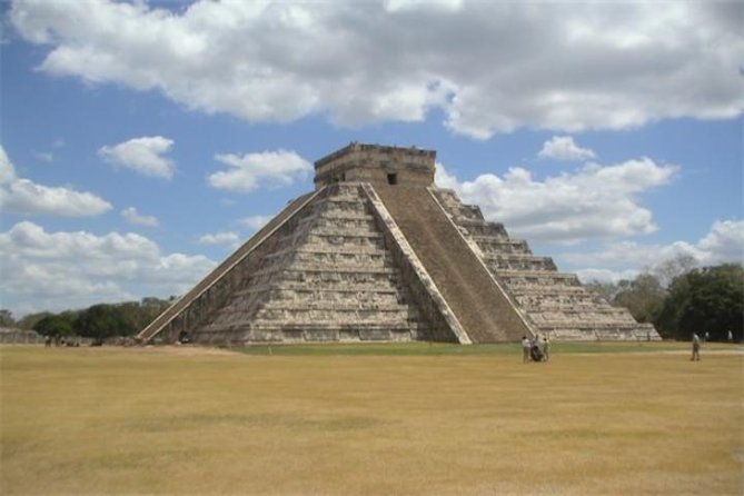 CHICHEN ITZA, VALLADOLID and CENOTE from Riviera Maya, Cancun, Tulum (Private) - Getting There: Early Pickup and Comfortable Round-Trip Transport