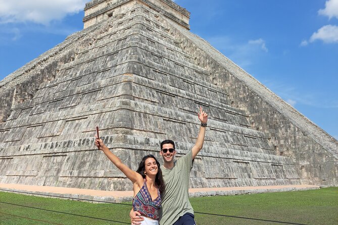 Chichen Itza walking tour early access without lines small group - The Temple of Warriors and the “read the shapes” moment