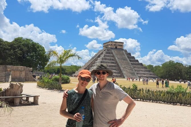 Chichen Itza walking tour early access without lines small group - The meeting point and how the morning runs