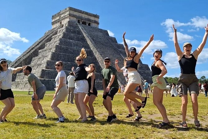 Chichen Itza Walking Tour in Portuguese or Italian Skip the Line Access - Small group size and guide style: where your experience gets better