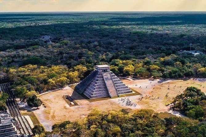 Chichen Itza with Cenote and Valladolid - Valladolid and Iglesia de San Servacio: a quick photo stop with a real name