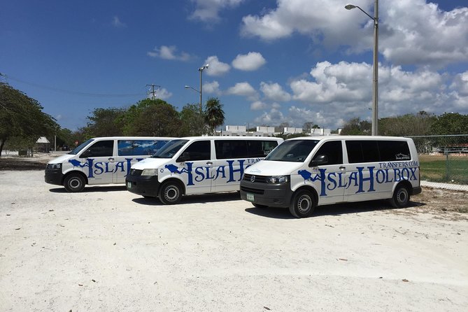 Chiquila Cancun Airport Private Shuttle 1 to 3 Person - Getting picked up: the name-sign meeting at the ferry