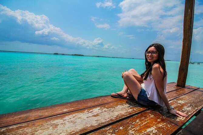 Colorful BACALAR. Incredible Pontoon Tour in one day from Cancun or Riviera Maya - Group size, language, and the boat-limit question