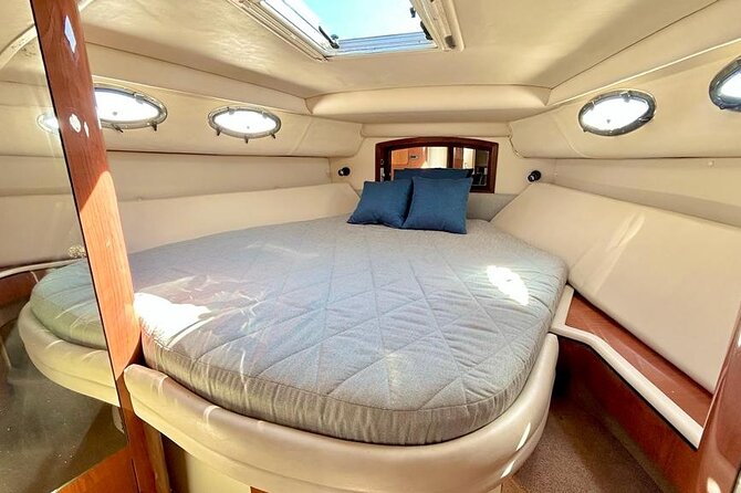 Cruise in Elegance: Luxury Yacht Rental in Cancun - What to pack and budget: towels, docking fees, and lunch