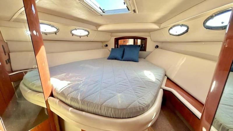 Cruising paradise in a luxury yacht in Cancun - Snorkeling gear included: how to make the water time easier