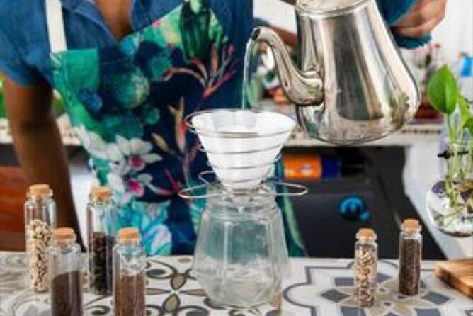 Del Grano al Cafe Learn how to roast grind and prepare coffe - From green beans to roast: the part that actually changes everything