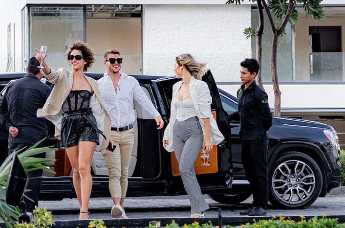 Deluxe Limousine GMC from Cancun Airport - Price and value: $187 for up to 4 people makes it make sense