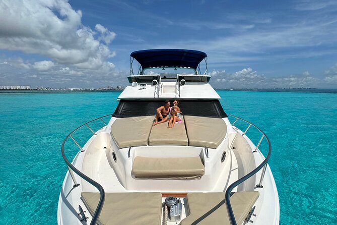 Deluxe Yacht 48FT with FlyBrige Rental in Cancun - Key things to know before you go