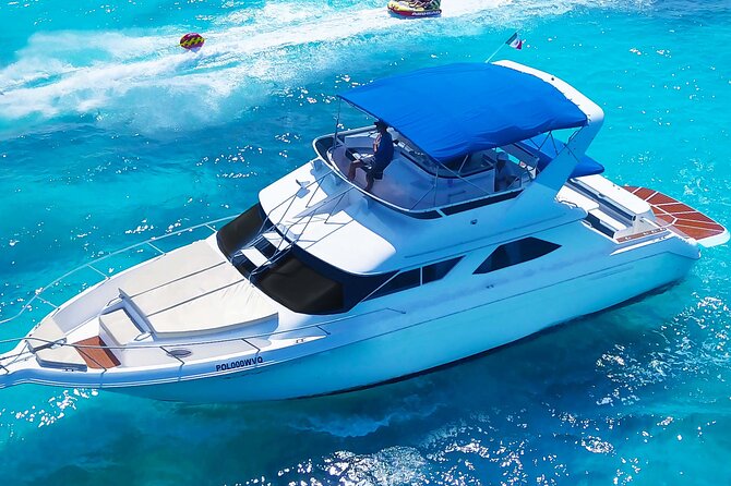 Deluxe Yacht 48FT with FlyBrige Rental in Cancun - Why a 48ft Flybridge Charter Works So Well in Cancun