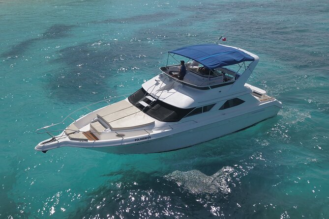 Deluxe Yacht 48FT with FlyBrige Rental in Cancun - 1–2 Hours: The Perfect Quick Yacht Cruise and Swim