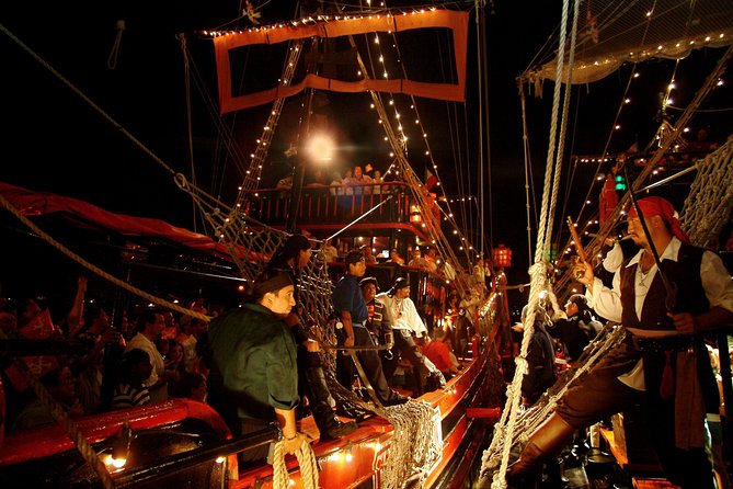 Dinner & Live Pirate Fight from Cancun - Bars, Bathrooms, and Comfort: What to Expect on a Boat