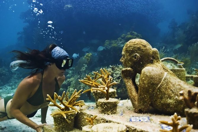 Diving + Muse - Museo Subacuatico de Arte: the underwater museum stop that drives the value