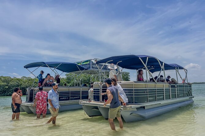 Entertainments and Celebrations in Cancun and Isla Mujeres - Snorkeling and anchor time: When the Caribbean gets clearer