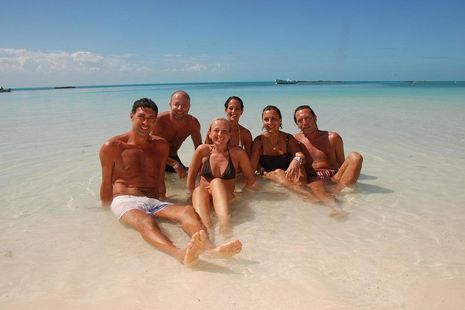 Excursion Isla Contoy & Isla Mujeres from Cancun - Breakfast, buffet lunch, and an open bar on board