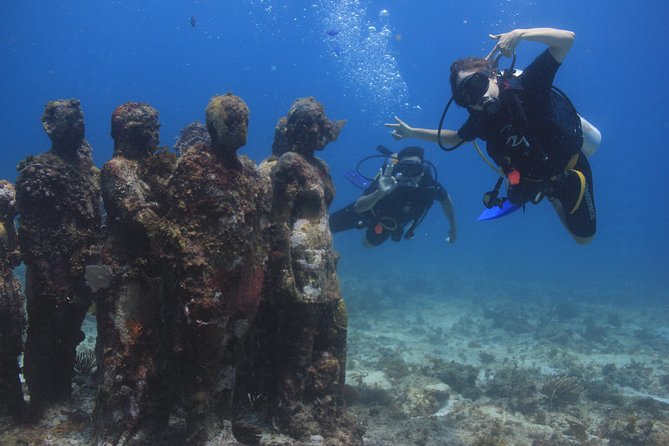 For certified Divers Experience the Under Water Museum and the Manchones Reef - Should You Book It?